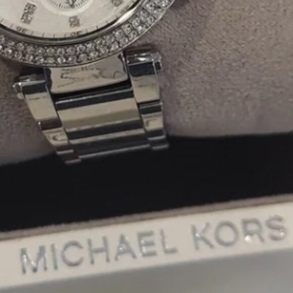 NWT MICHAEL KORS WATCH - Picture 9 of 11